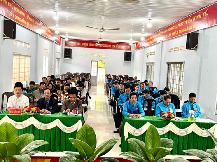 Dai hoi diem cong doan thi tran 1